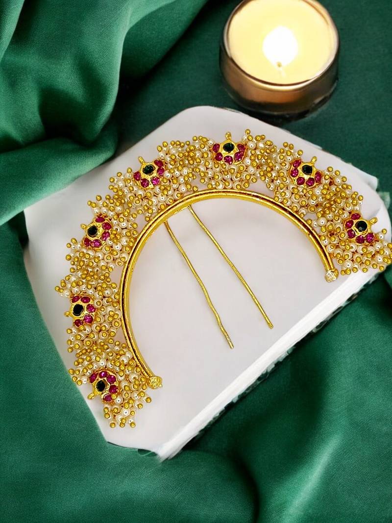 Gold plated jaipuri style bun pin head jewellery