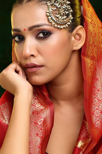 Gold Plated Kundan Passa