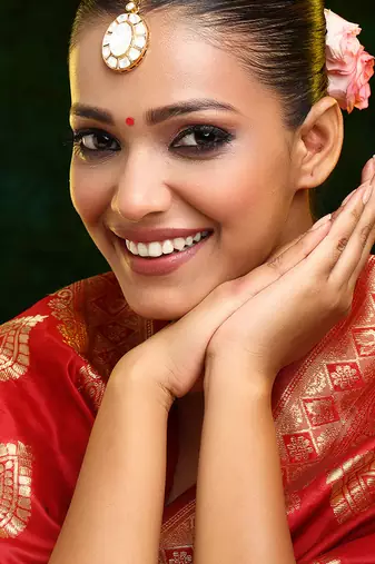 Gold Plated Kundan Maang Tikka