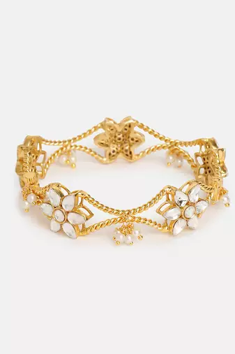 Gold Plated Kundan White Stone Bangle