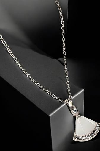 Silver plated monalisa cz pendant chain