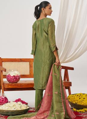 Peach organza embroidered party wear suit 3