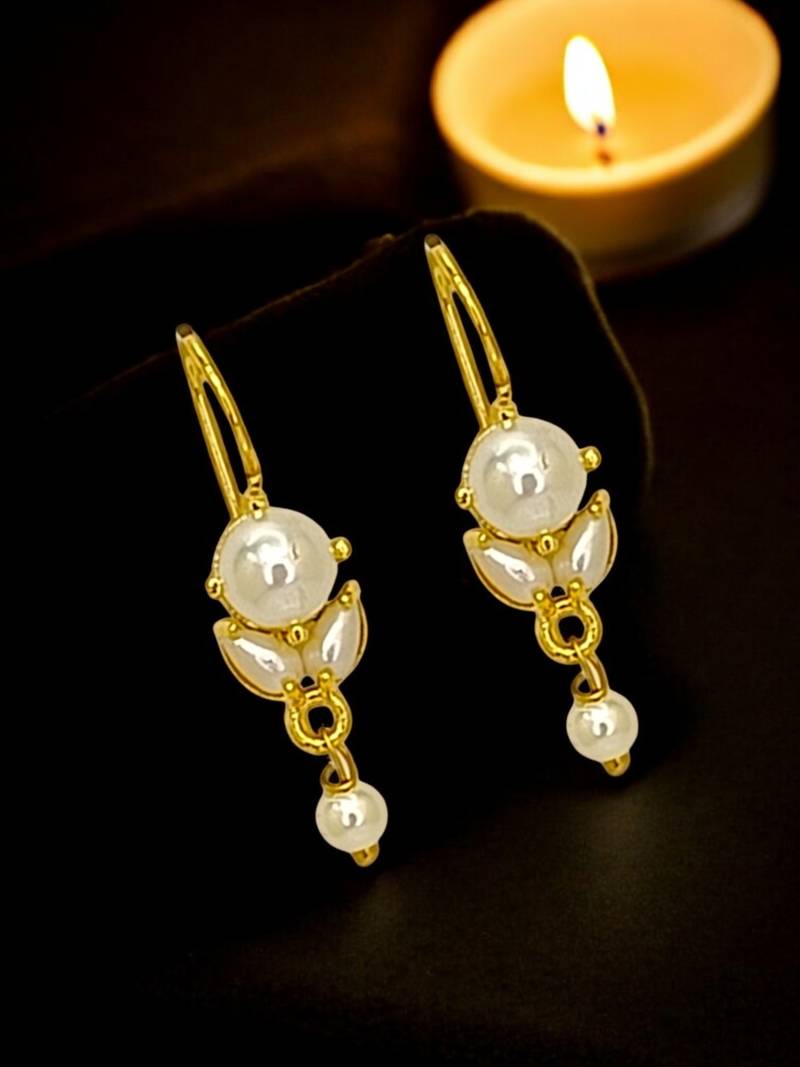 Gold plated classic beaded bugadi earrings