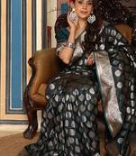 tourquise color zari woven silk blend saree with un-stitch blouse