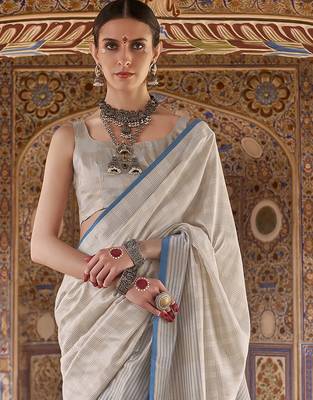 off white poly viscose silk blend checks kanjeevaram zari weaving saree 3
