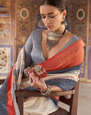cream poly viscose silk blend stripes kanjeevaram zari weaving saree 2