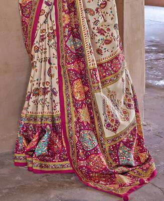  off white soft silk blend floral and paisley printed kashmiri jamewar saree 4