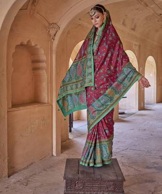 maroon soft silk blend floral and paisley printed kashmiri jamewar saree 2