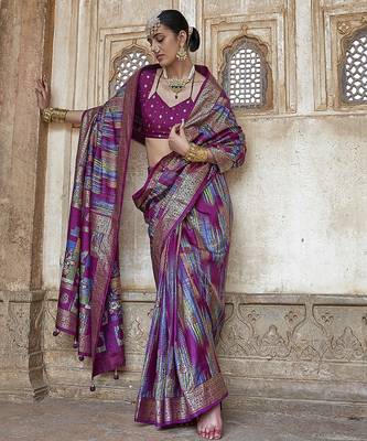 maroon soft silk blend woven patola printed saree 2