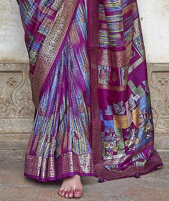 maroon soft silk blend woven patola printed saree 4