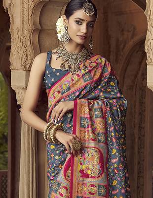grey floral zaal print patola saree 4
