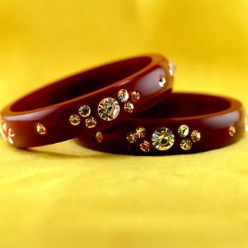 rajasthani acrylic plastic maroon colour bangal size-2.4,2.6,2.8 1