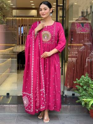 Rani pink cotton heavy thread embroidery work with khadi printed kurta pant set 2