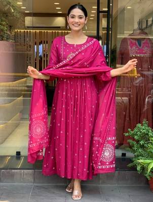 Rani pink cotton heavy thread embroidery work with khadi printed kurta pant set 3