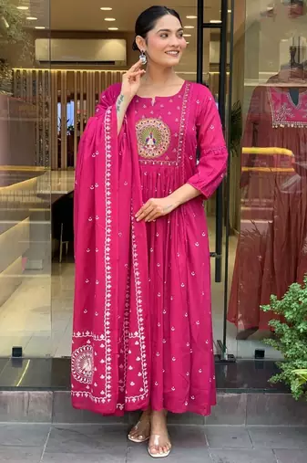 Rani pink cotton heavy thread embroidery work with khadi printed kurta pant set