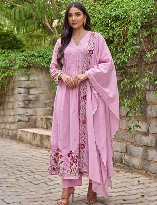 Pink chanderi silk heavy thread embroidery with hand work kurta pant set 1