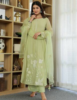 Pista green chanderi silk heavy thread embroidery work kurta pant set 2