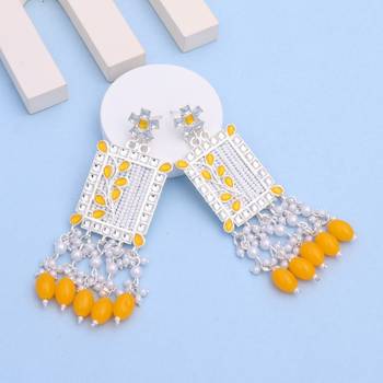 Kundan type zumka earring for girls 4
