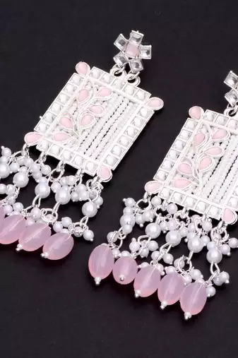 Kundan type zumka earring for girls