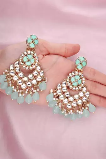 Kundan type zumka earring for girls