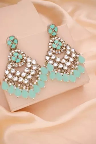 Kundan type zumka earring for girls