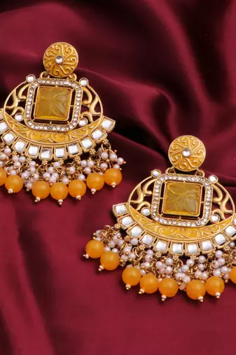 Kundan type zumka earring for girls