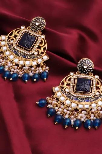 Kundan type zumka earring for girls