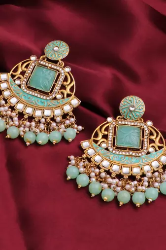 Kundan type zumka earring for girls