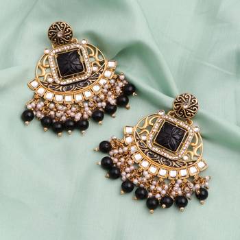 Kundan type zumka earring for girls 1