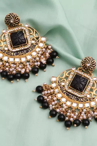 Kundan type zumka earring for girls
