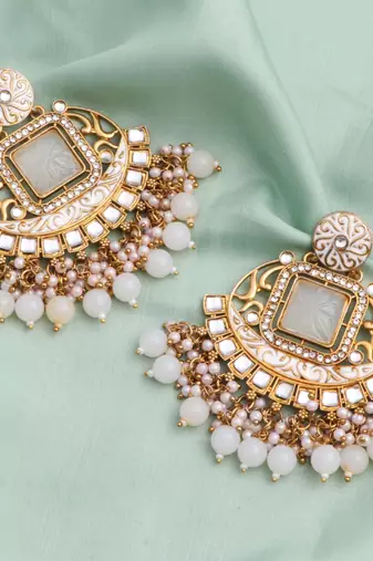 Kundan type zumka earring for girls