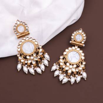 Kundan type zumka earring for girls 2