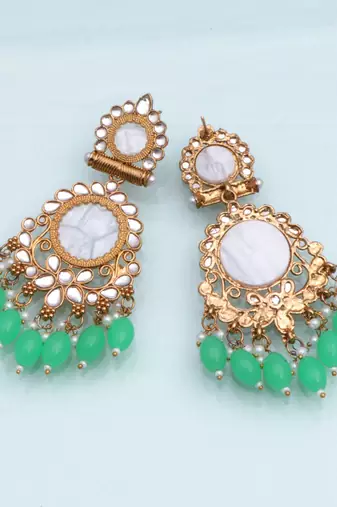 Kundan type zumka earring for girls