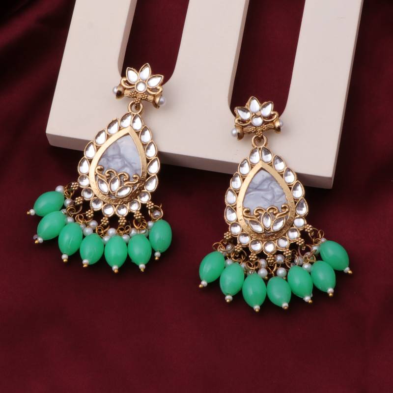 Kundan type zumka earring for girls