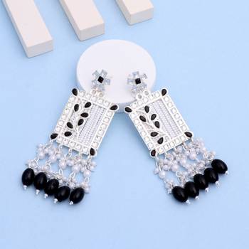 Kundan type zumka earring for girls 4