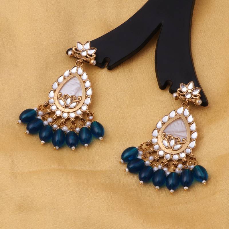 Kundan type zumka earring for girls
