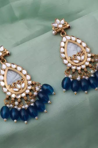 Kundan type zumka earring for girls