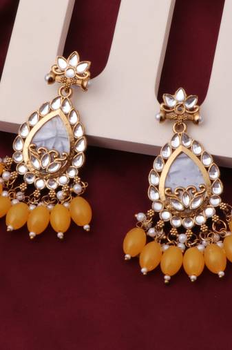 Kundan type zumka earring for girls