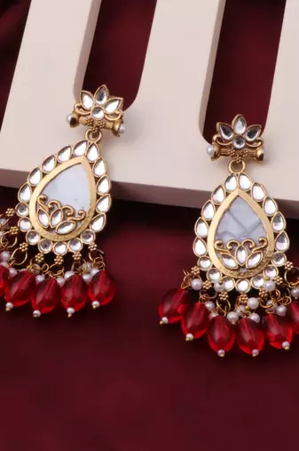 Kundan type zumka earring for girls