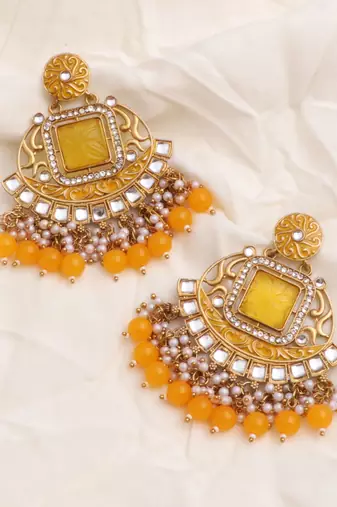 Kundan type zumka earring for girls