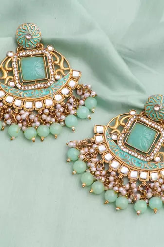 Kundan type zumka earring for girls