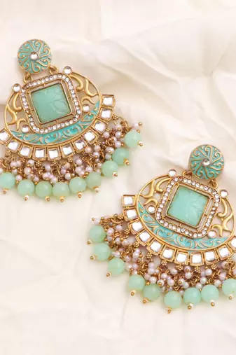 Kundan type zumka earring for girls