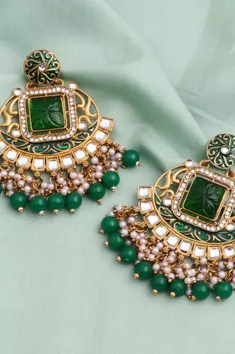Kundan type zumka earring for girls