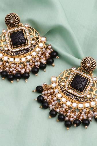 Kundan type zumka earring for girls