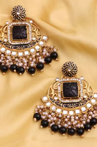 Kundan type zumka earring for girls