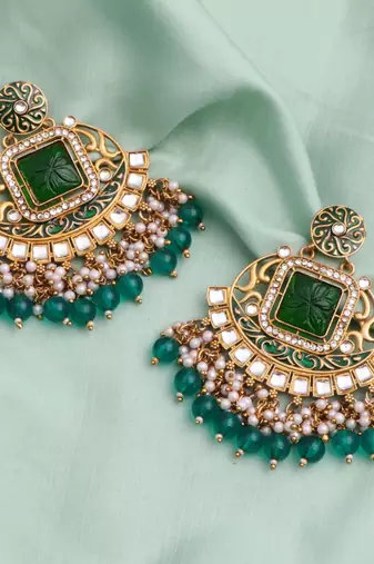 Kundan type zumka earring for girls