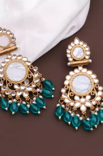 Kundan type zumka earring for girls