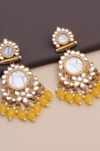 Kundan type zumka earring for girls