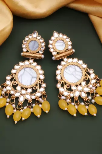 Kundan type zumka earring for girls