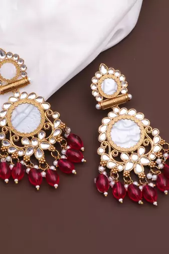 Kundan type zumka earring for girls